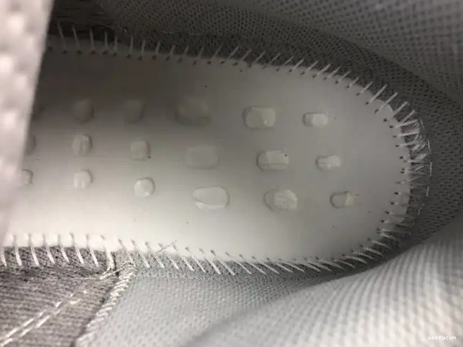 GY7924 Boost Cream Adidas 700 Yeezy V2 Cream 0706